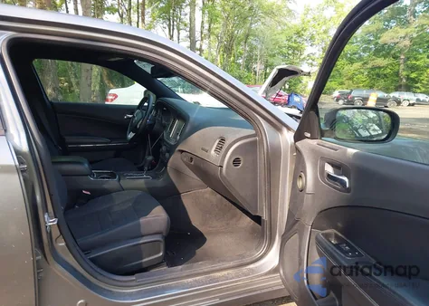 2011 Dodge Charger z USA, uszkodzony, nr VIN 2B3CL3CG8BH606810